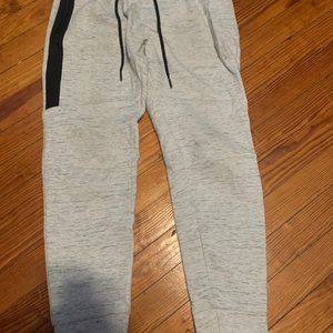 Heathered white Joggers w/ zipper pockets